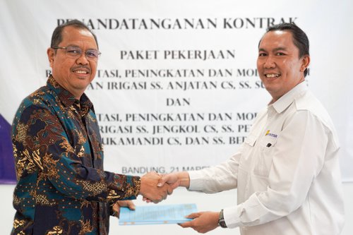 Penandatanganan Kontrak Paket Pekerjaan Rehabilitas Peningkatan & Moderenisasi